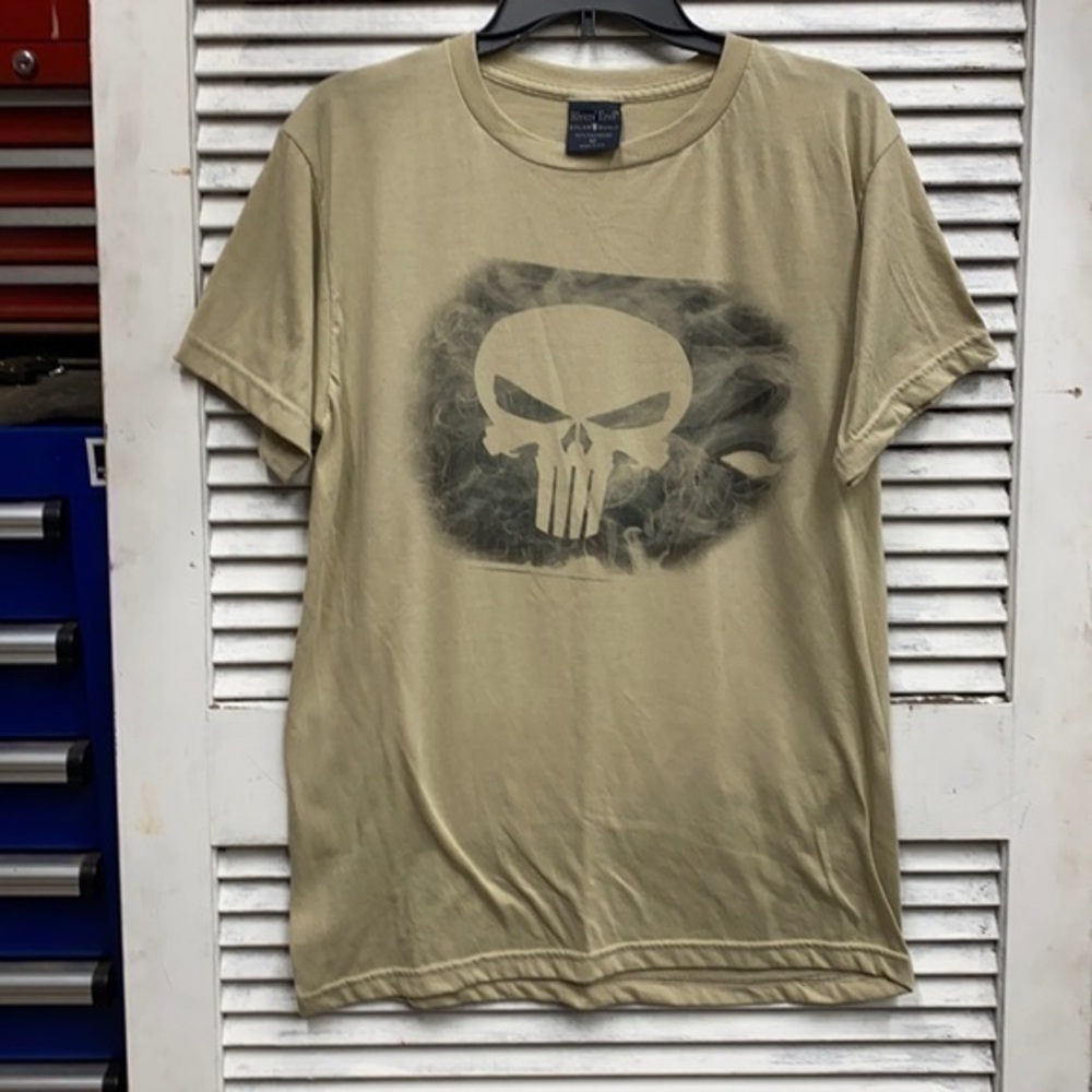 River’s End  Solar Shield Alien Tee size Medium